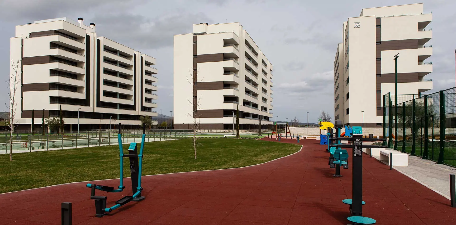 Vistas de las zonas comunes de la promoción Nature Living en Tres Cantos